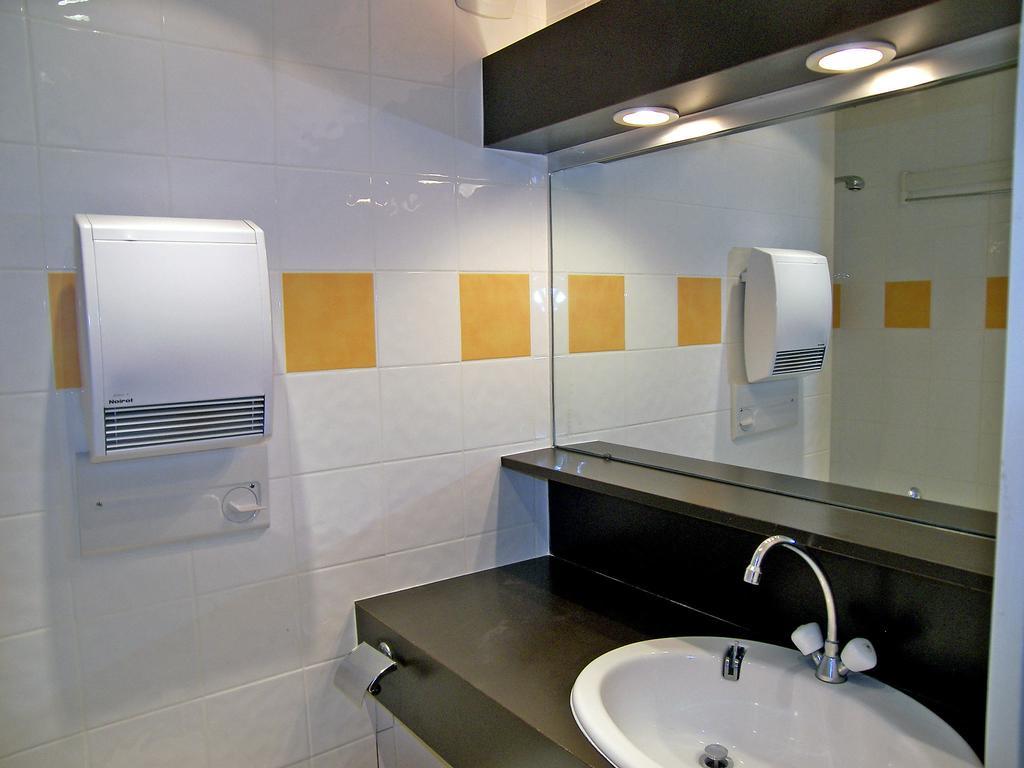 Apartment Le Borsat - Val Claret-10 By Interhome Tignes Room photo